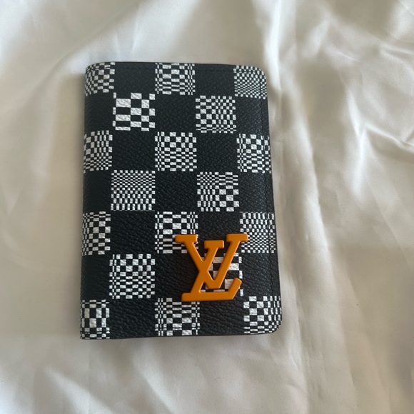 Louis Vuitton Pocket Organizer - Picture 1 of 5